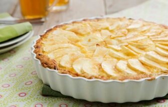 Appelvlaai met banketbakkersroom