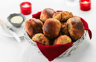 Zoete abrikozenbroodjes 