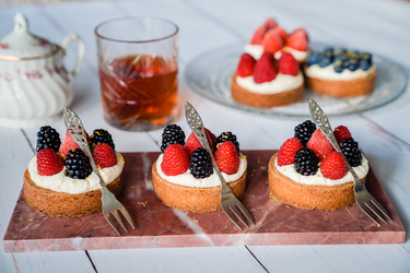 Boterkoekjes met rood fruit