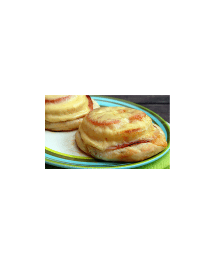 Broodjes met ananas, ham en kaas