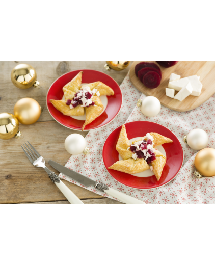 Bladerdeeghapje met bietjes en feta