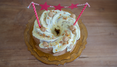 Kersttulband met Amaretti en spijs van Danna