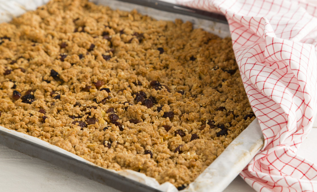 Kruimelkoek met havermout en appel