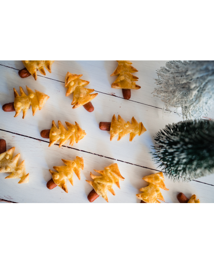 Kerstboompje met knakworst als stam