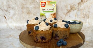 Muffins met blauwe bes en witte chocolade