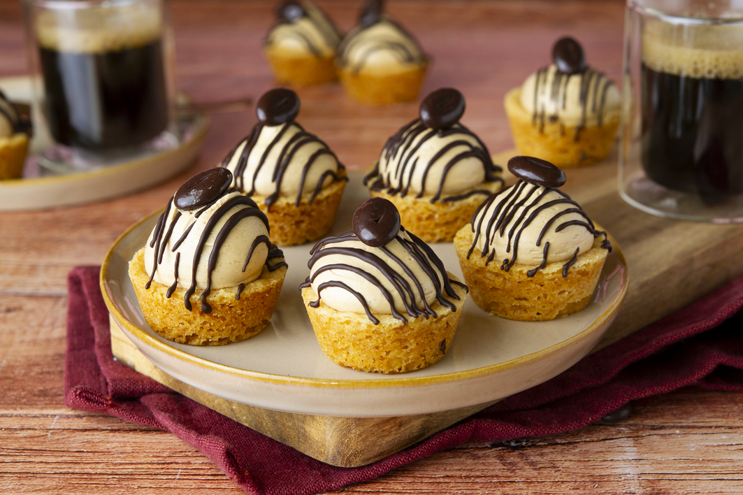 Mokkataartjes met luchtige crèmevulling