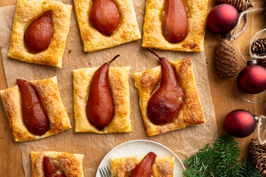 Makkelijke stoofpeertaartjes 