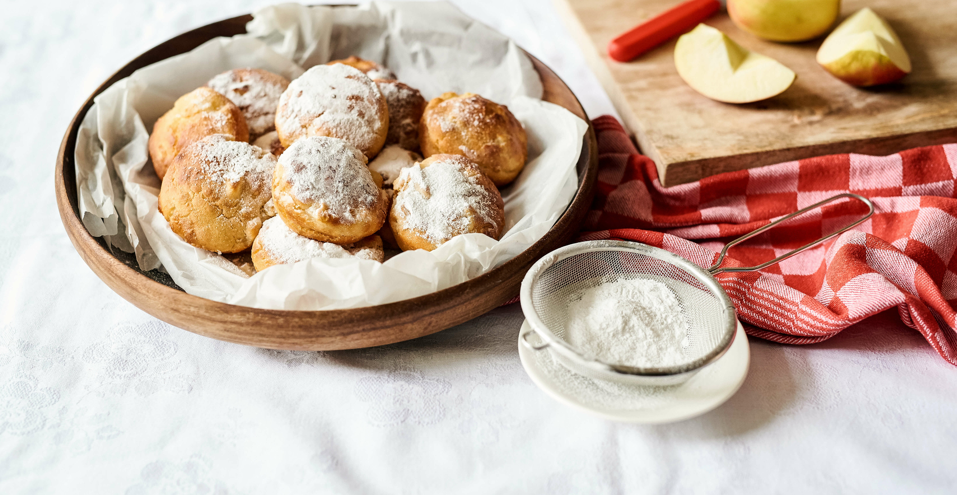 Oliebollen uit de oven met appel | Oviebollen