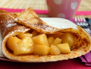 Pannenkoeken met gesmoorde appeltjes