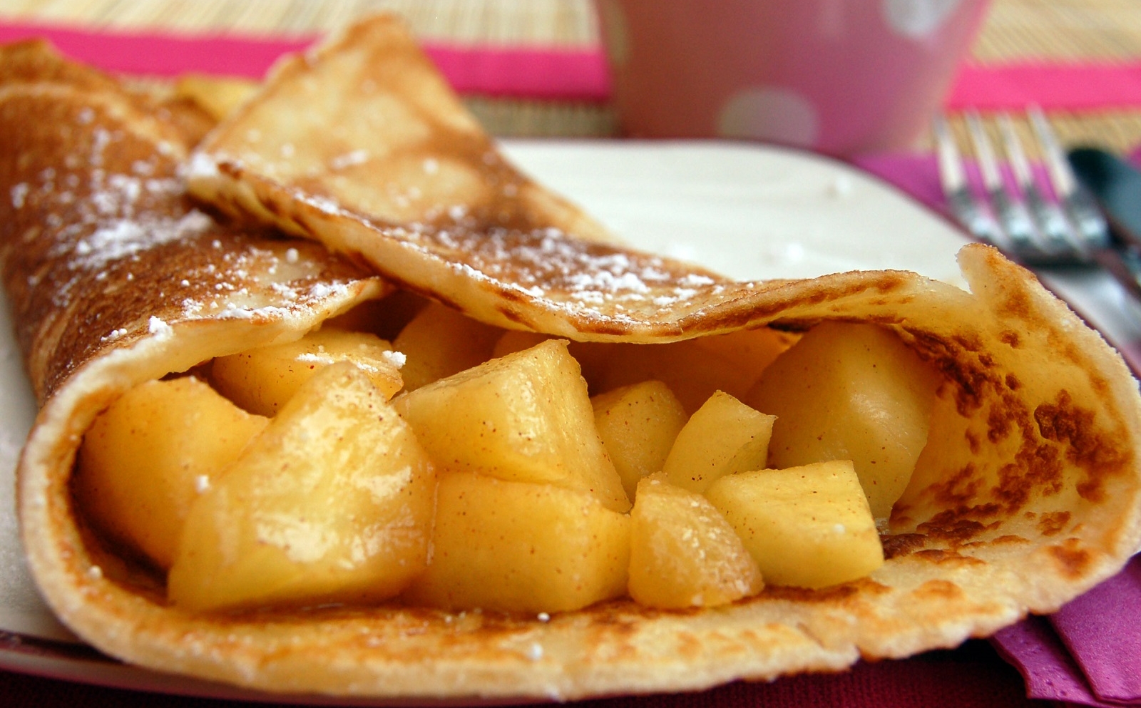 Pannenkoeken met gesmoorde appeltjes