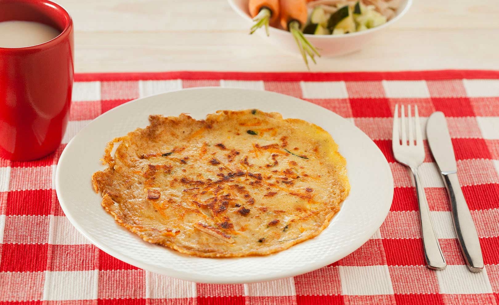 Pannenkoeken met zoetzure tomaten