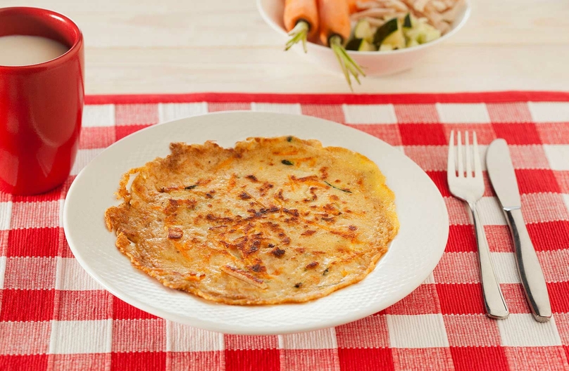 Pannenkoeken met zoetzure tomaten