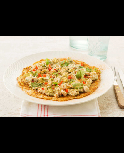 Pannenkoeken met gerookte kip en avocado