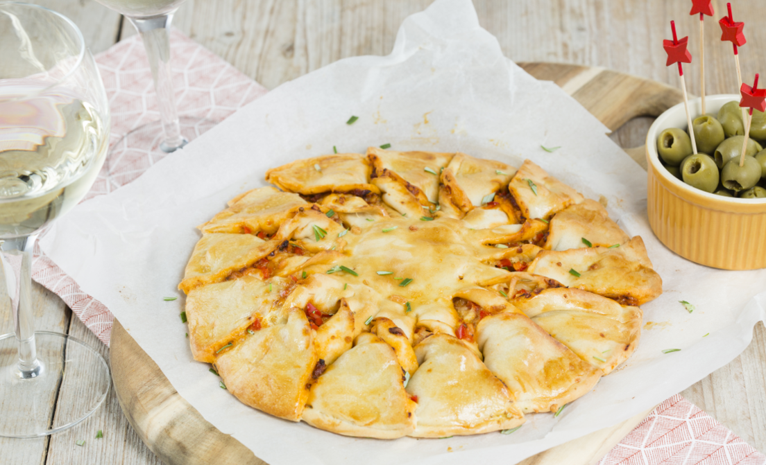 Tarte soleil met tomatenpesto, paprika en venkelzaad