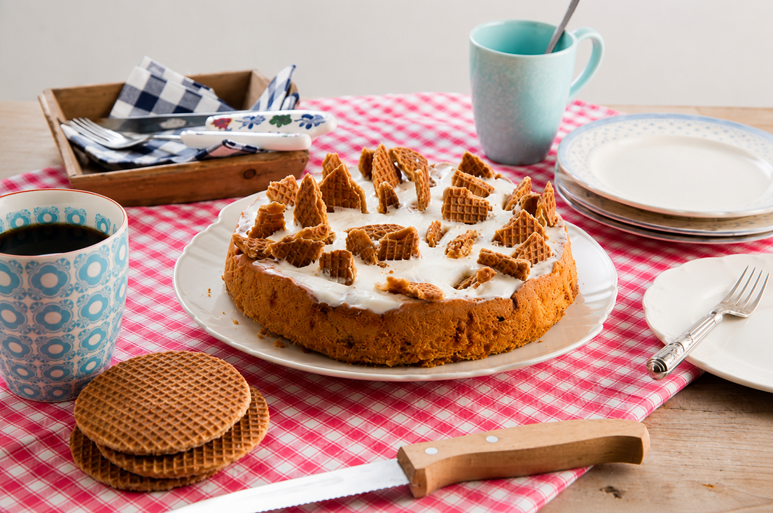 Stroopwafelcake met slagroom
