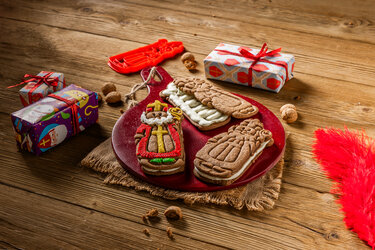 Speculaaspoppen met witte chocoladeganache