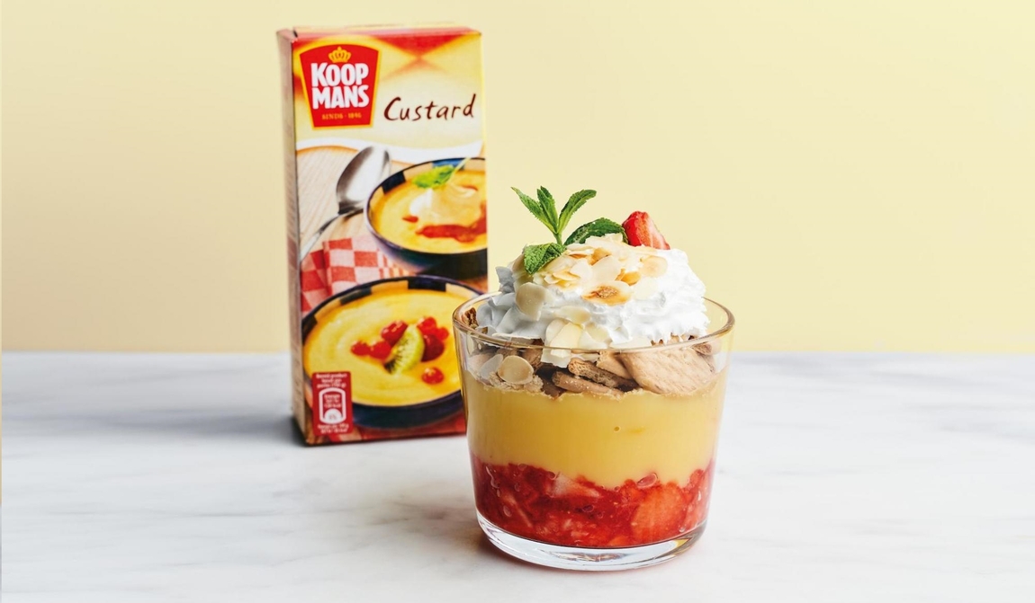 Vegan trifle met custard