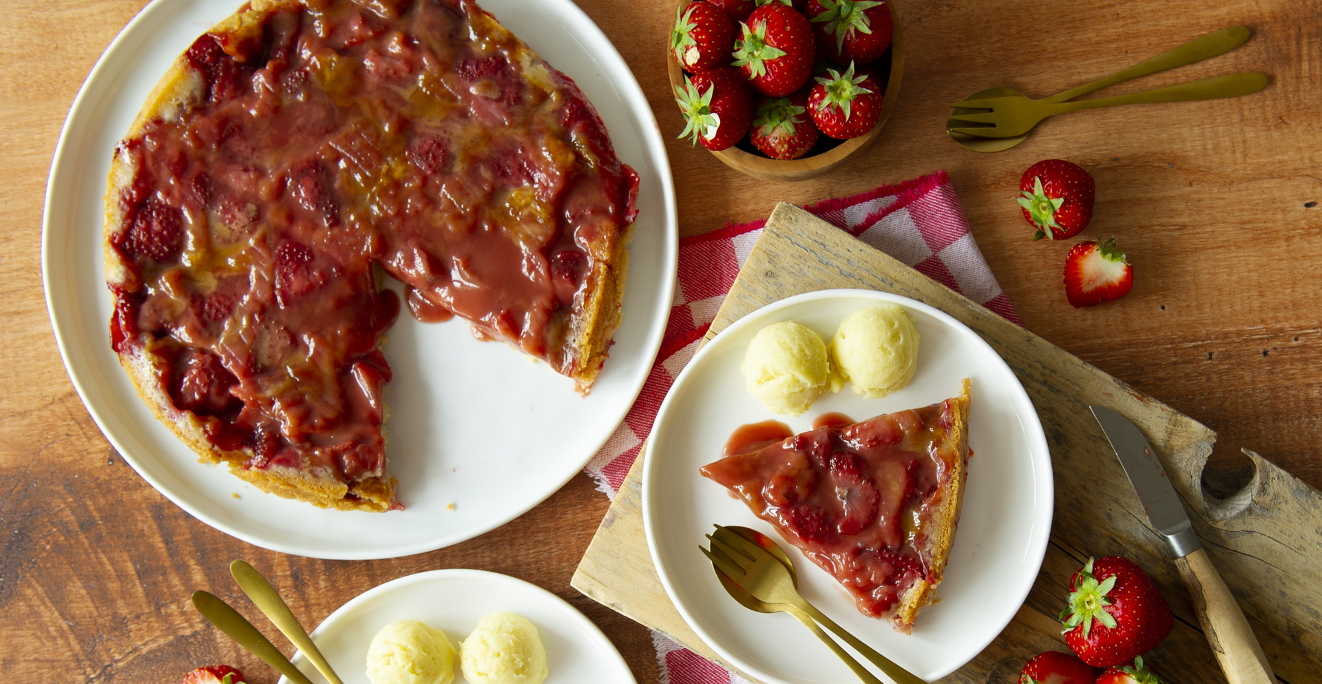 Omgekeerde aardbeientaart